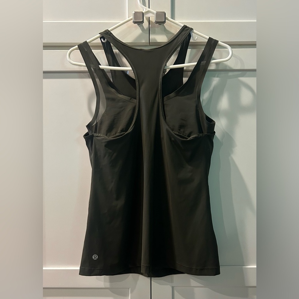 Lululemon racer back tank with built in bra